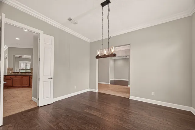 $720,000 | 51 English Oak Court, Lake Jackson, TX 77566