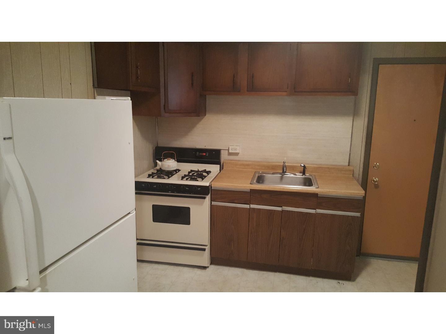 5133 Ranstead Street Philadelphia, PA 19139 - Photo 9 of 25 Kitchen