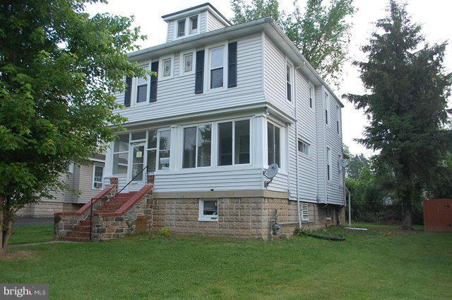609 Orpington Road Baltimore, MD 21229 - Photo 1 of 15 Exterior (Front)
