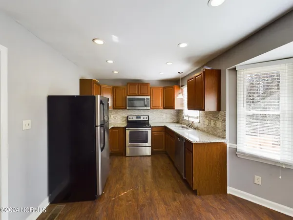 $1,975 | 3520 Casine Court, Wake Forest, NC 27587