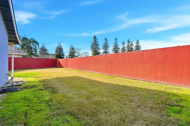 $349,900 | 5028 West Hillsdale Avenue, Visalia, CA 93291