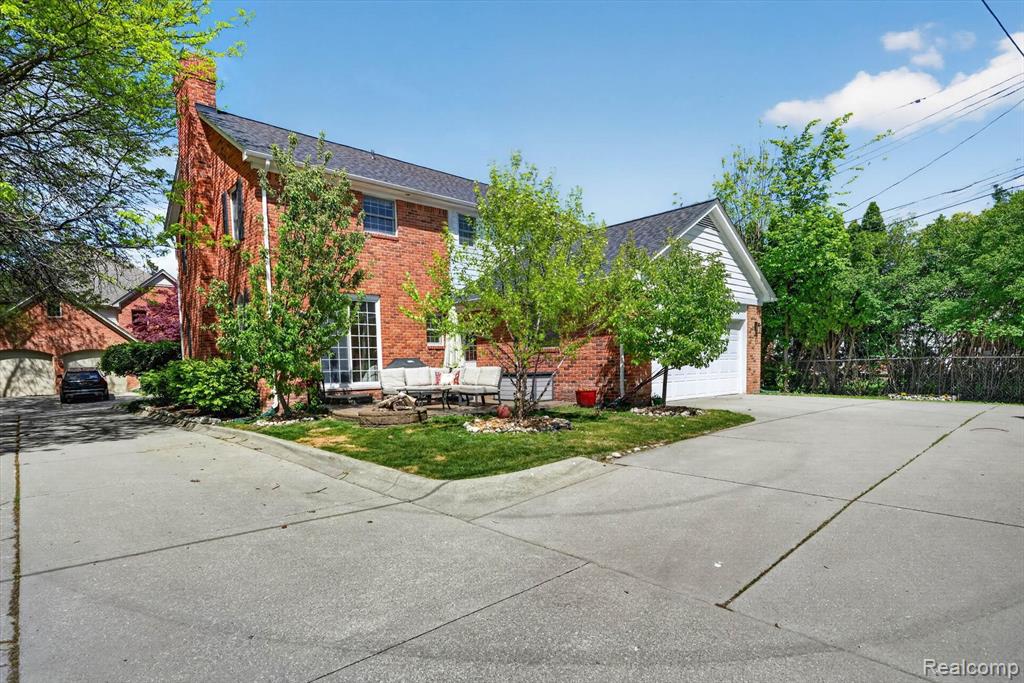 1112 Vernier Road Grosse Pointe, MI 48236 - Photo 38 of 39