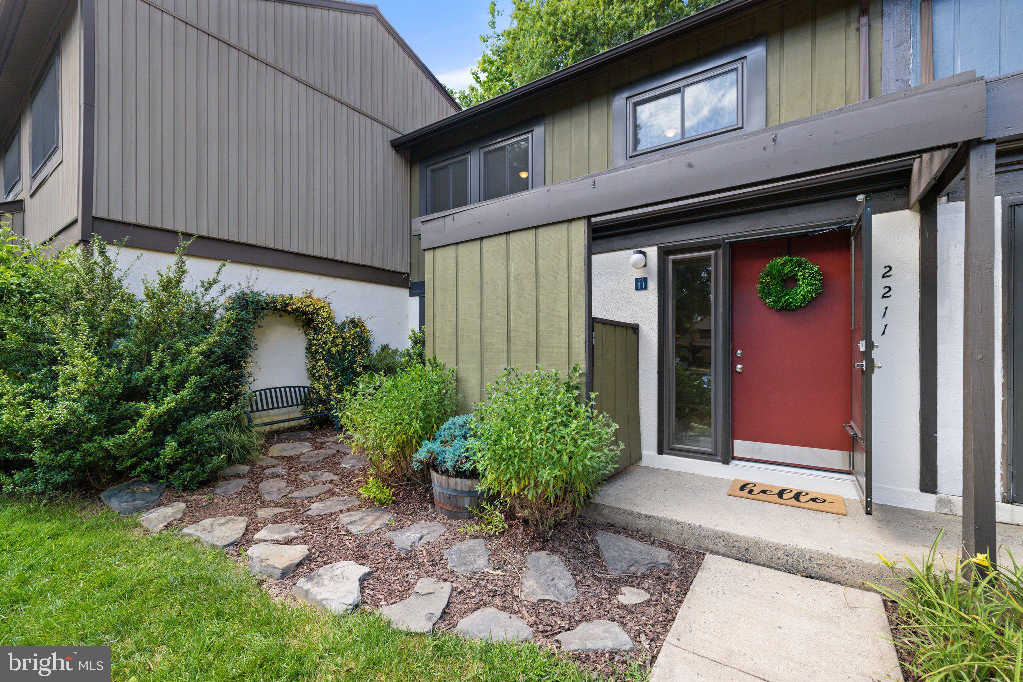 2211 Wheelwright Court Reston, VA 20191 - Photo 7 of 63 Gallery Image 7