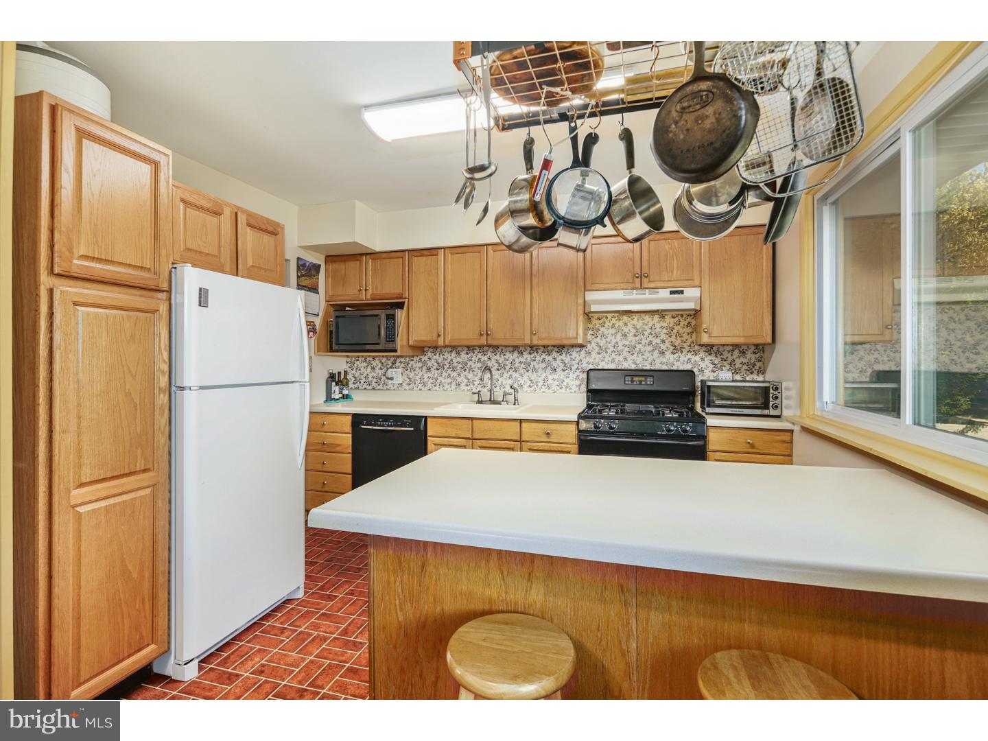 131 Round Hill Road Voorhees, NJ 08043 - Photo 7 of 21 Kitchen