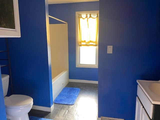 413 7th Street LaSalle, IL 61301 - Photo 11 of 13