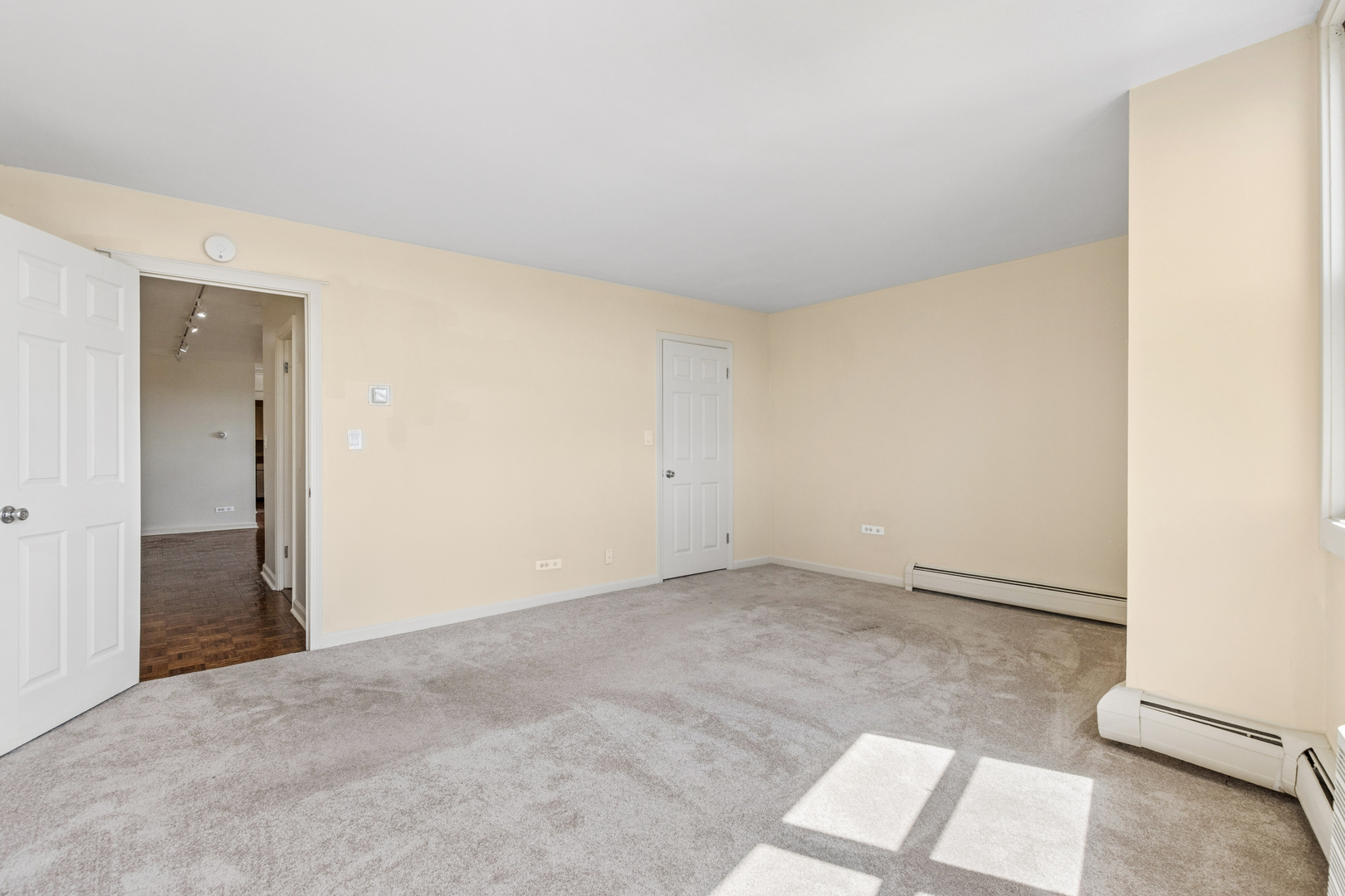 6325 North Sheridan Road, Unit 1606 Chicago, IL 60660 - Photo 11 of 21