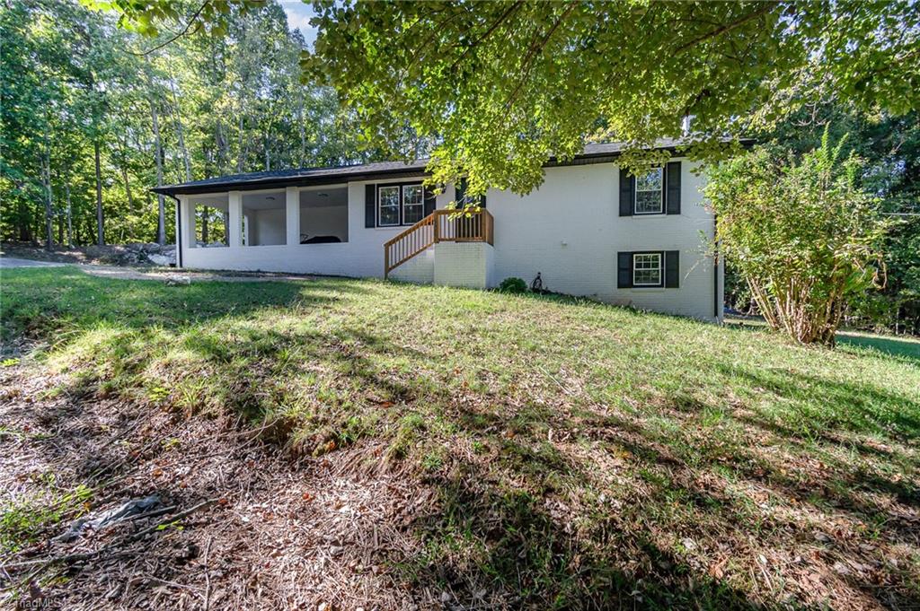 521 Henley Country Road Asheboro, NC 27203 - Photo 2 of 33
