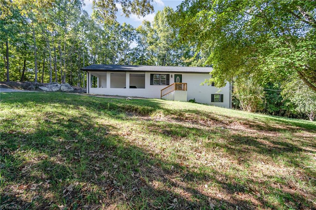 521 Henley Country Road Asheboro, NC 27203 - Photo 3 of 33