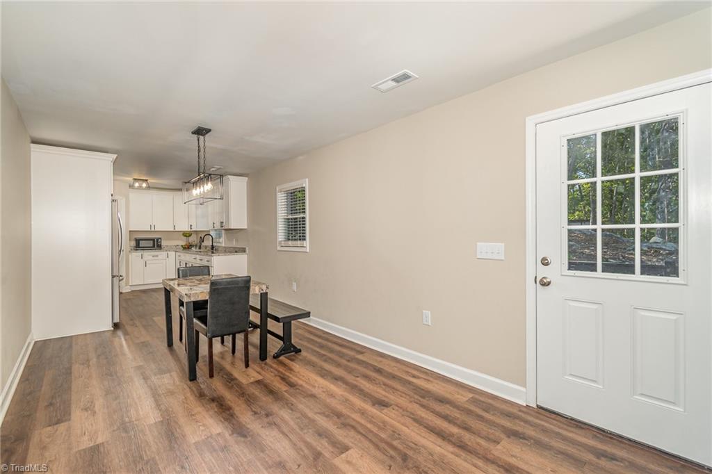 521 Henley Country Road Asheboro, NC 27203 - Photo 9 of 33