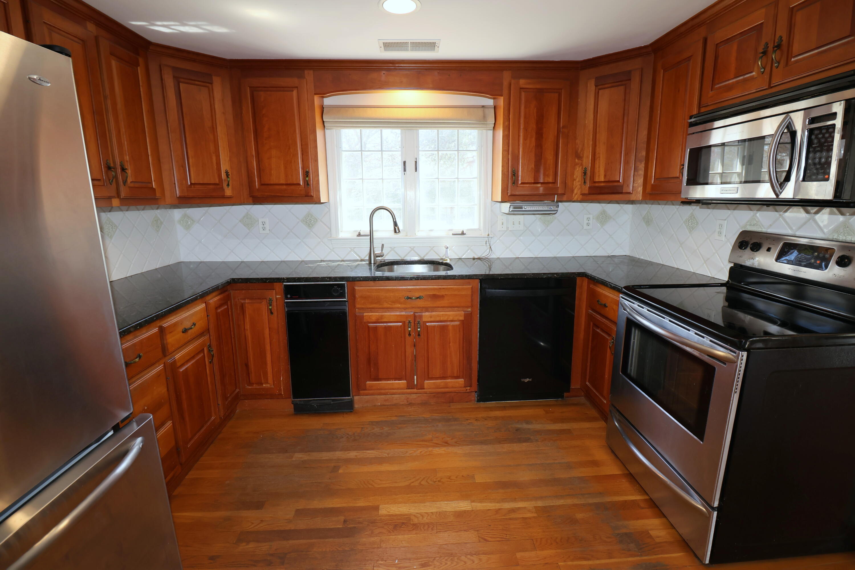 43 Palmer Lane South Dennis, MA 02660 - Photo 13 of 33 IMG_0991