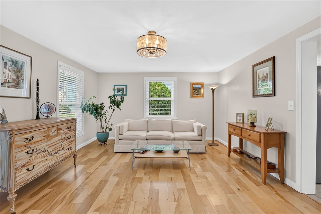 157 Meadow Road Longmeadow, MA 01106 - Photo 9 of 28