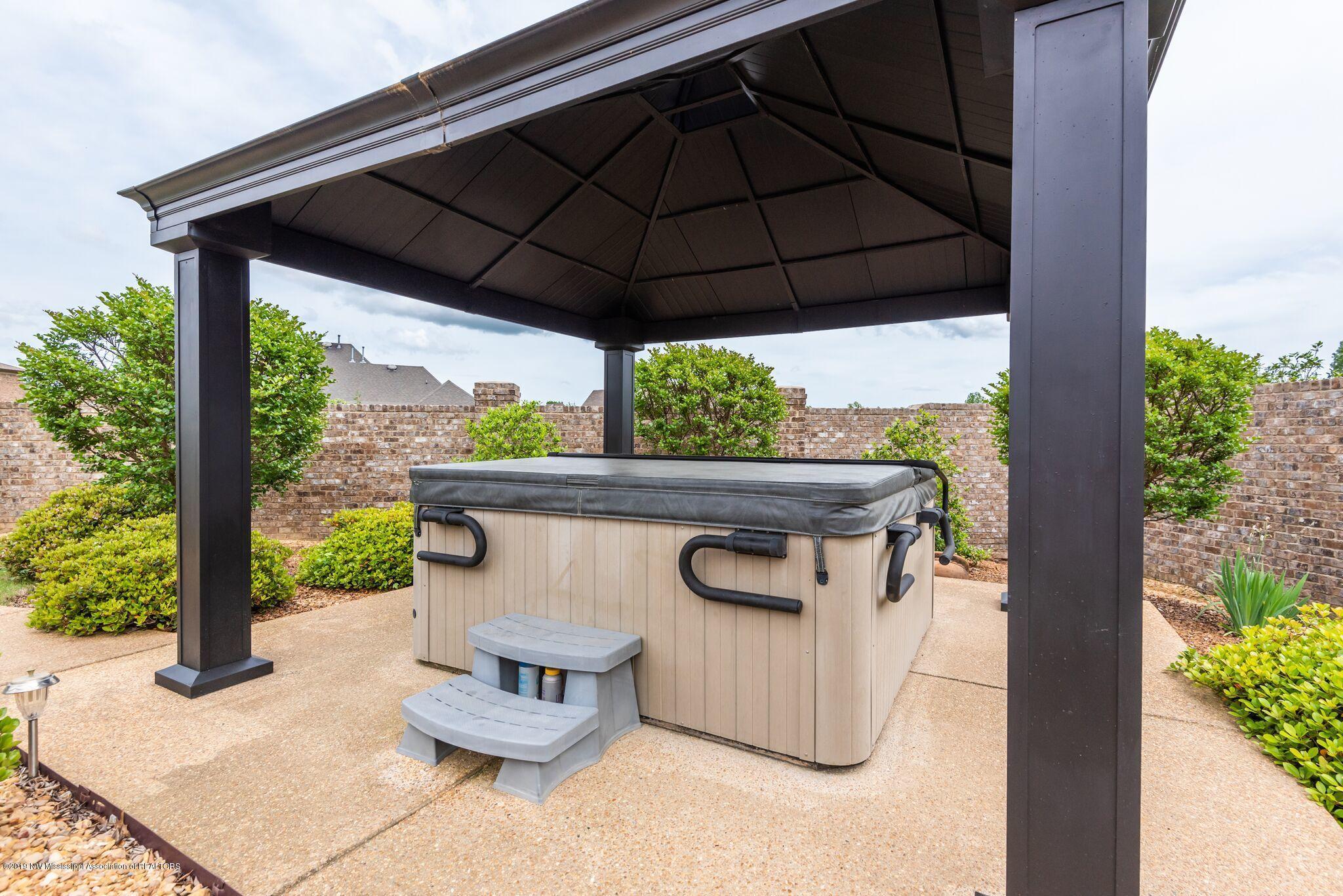 4784 Malone Road Olive Branch, MS 38654 - Photo 36 of 41 hot tub area