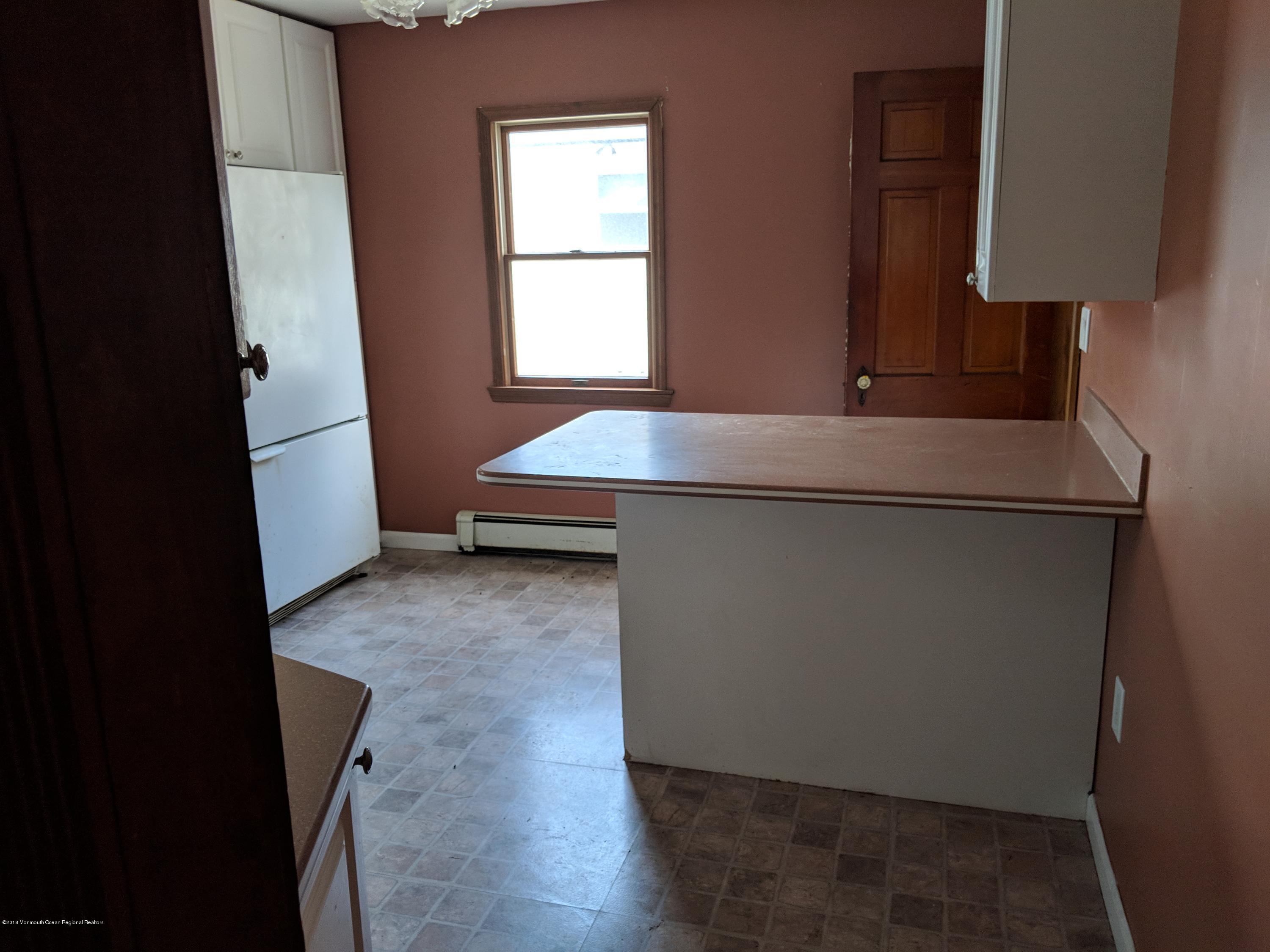 326 Main Street Keyport, NJ 07735 - Photo 11 of 31 IMG_20180822_094643