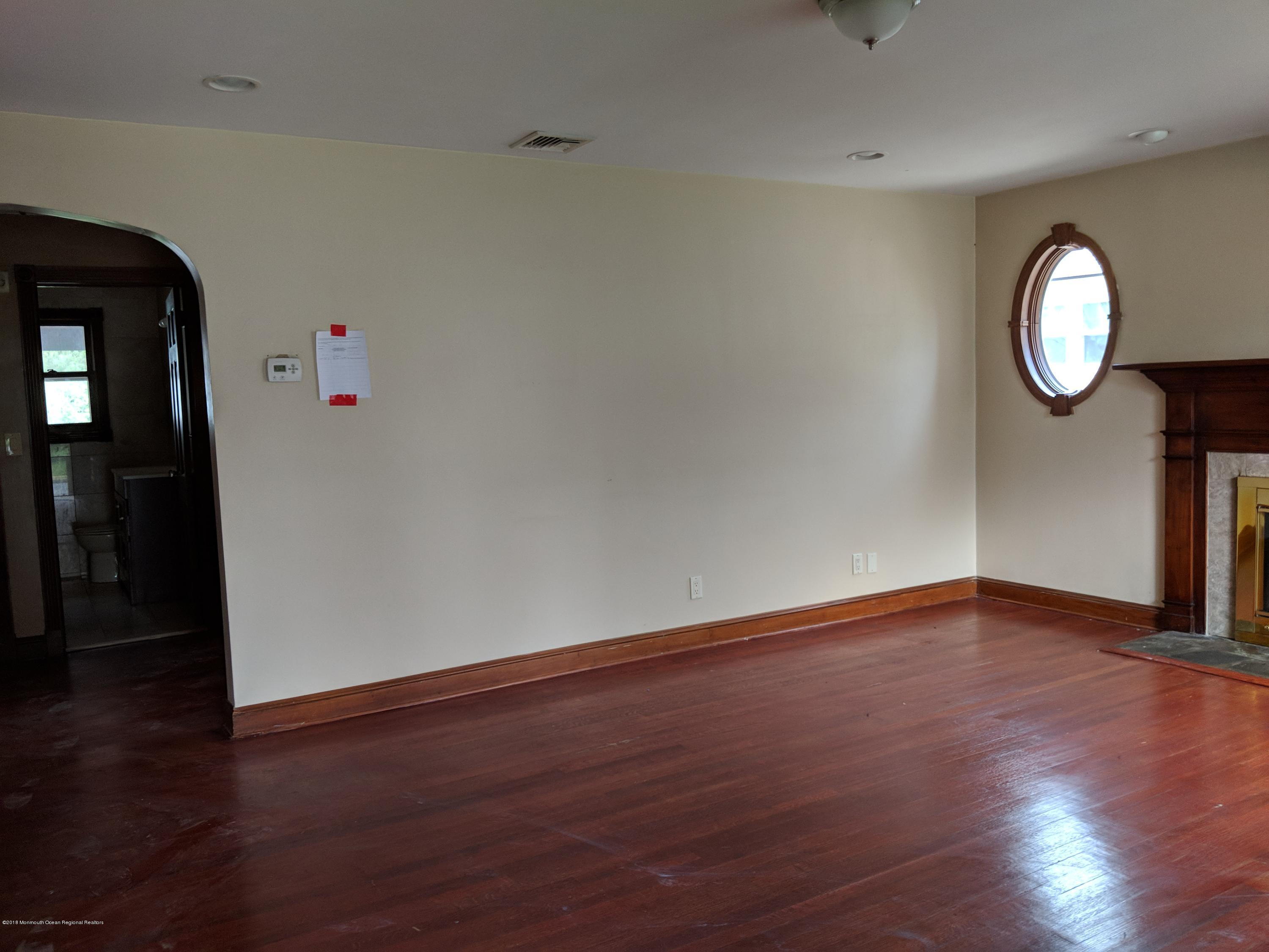 326 Main Street Keyport, NJ 07735 - Photo 5 of 31 IMG_20180822_094824