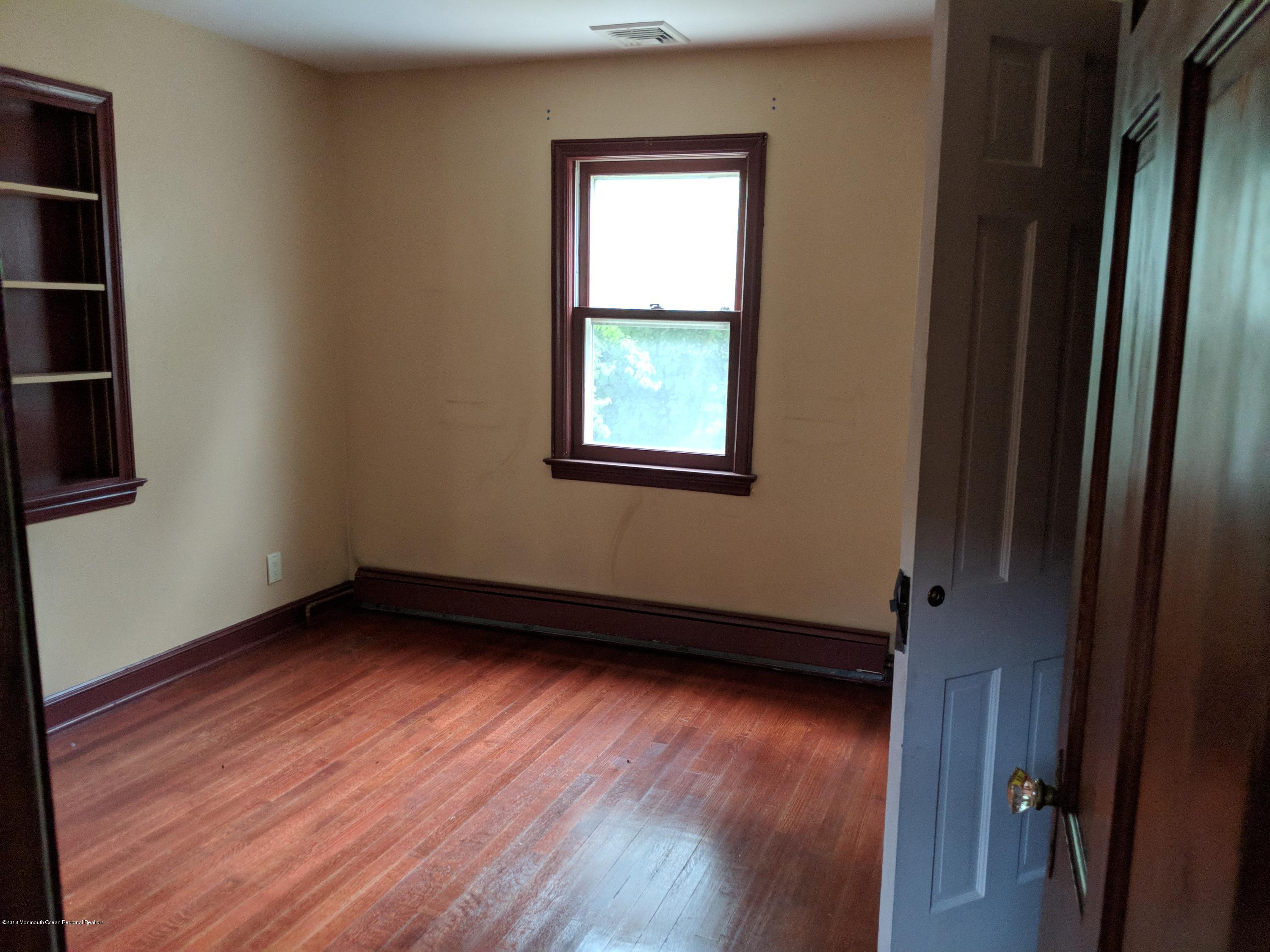 326 Main Street Keyport, NJ 07735 - Photo 7 of 31 IMG_20180822_094740