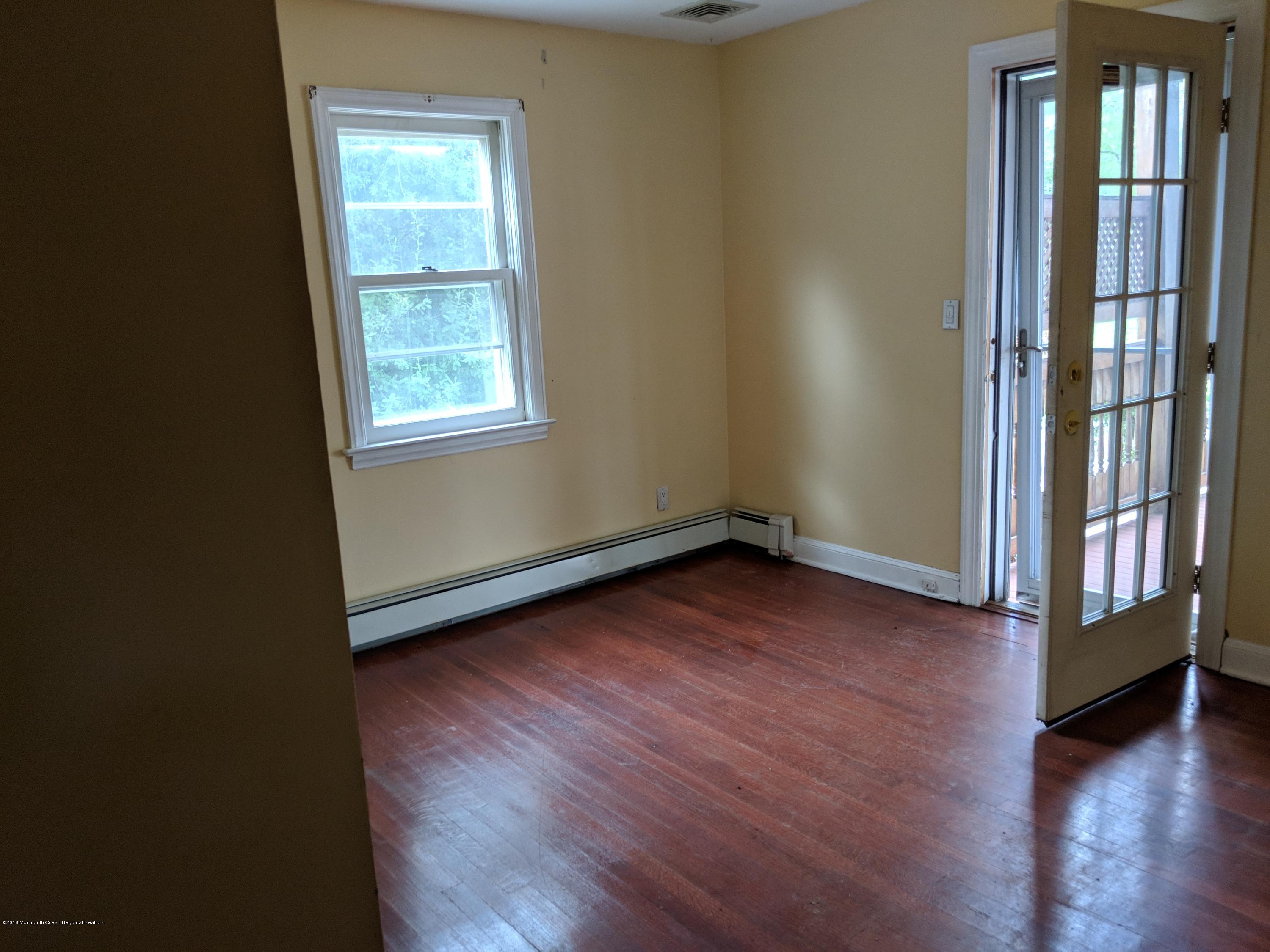 326 Main Street Keyport, NJ 07735 - Photo 8 of 31 IMG_20180822_094716