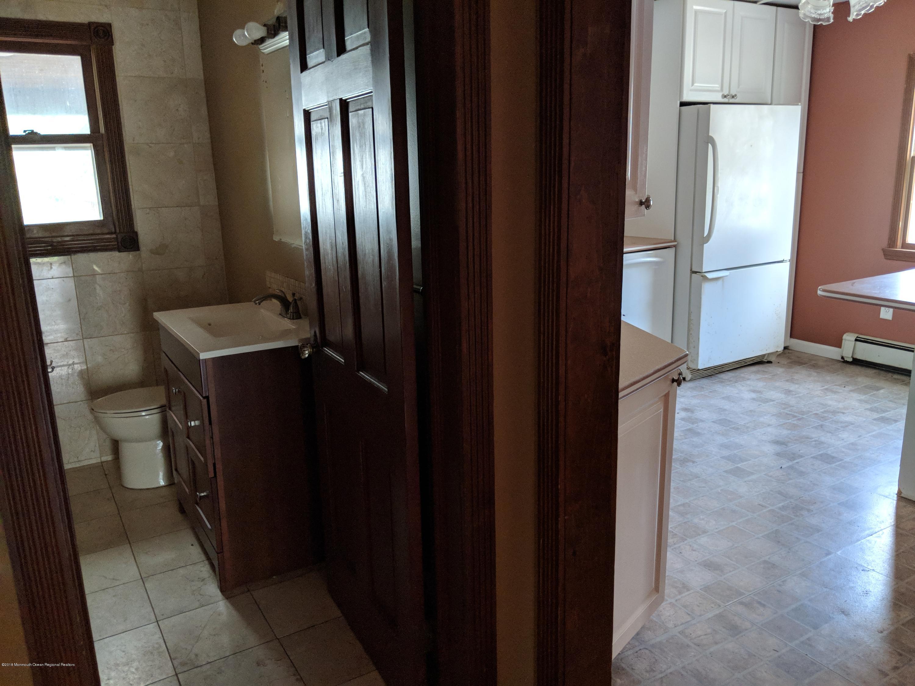 326 Main Street Keyport, NJ 07735 - Photo 10 of 31 IMG_20180822_094640