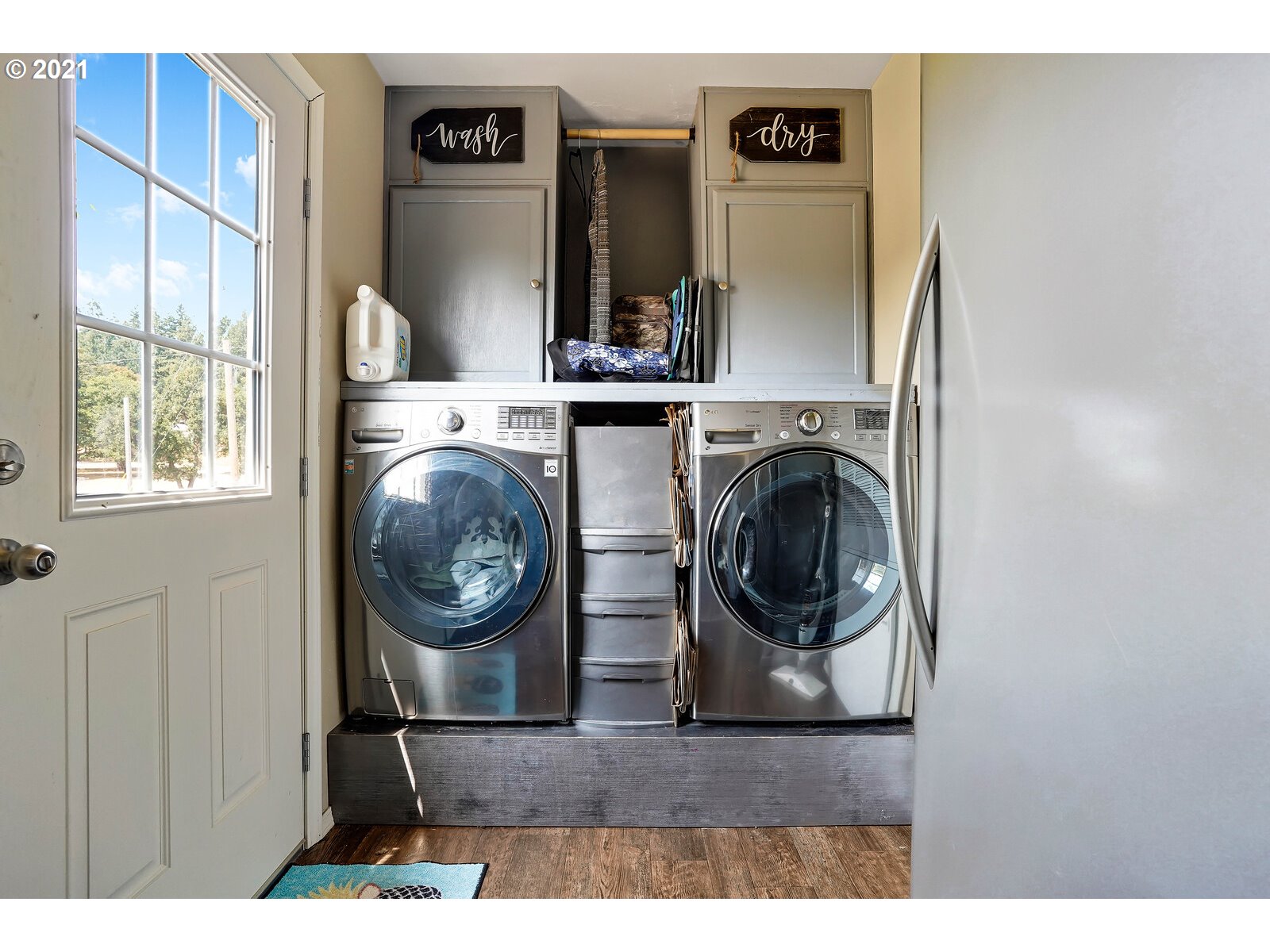 32300 Hidden Valley Road Lebanon, OR 97355 - Photo 21 of 29 a utility room with closet dryer and washer
