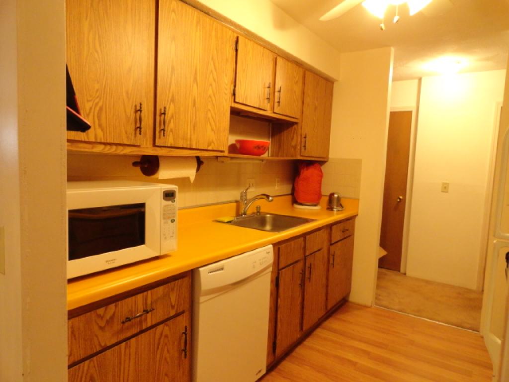 210 Brook Village Road, Unit 4 Nashua, NH 03062 - Photo 11 of 13 Gallery Image 11