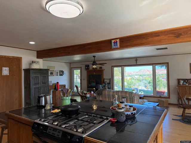 $749,000 | 806 Amoretti Street, Thermopolis, WY 82443