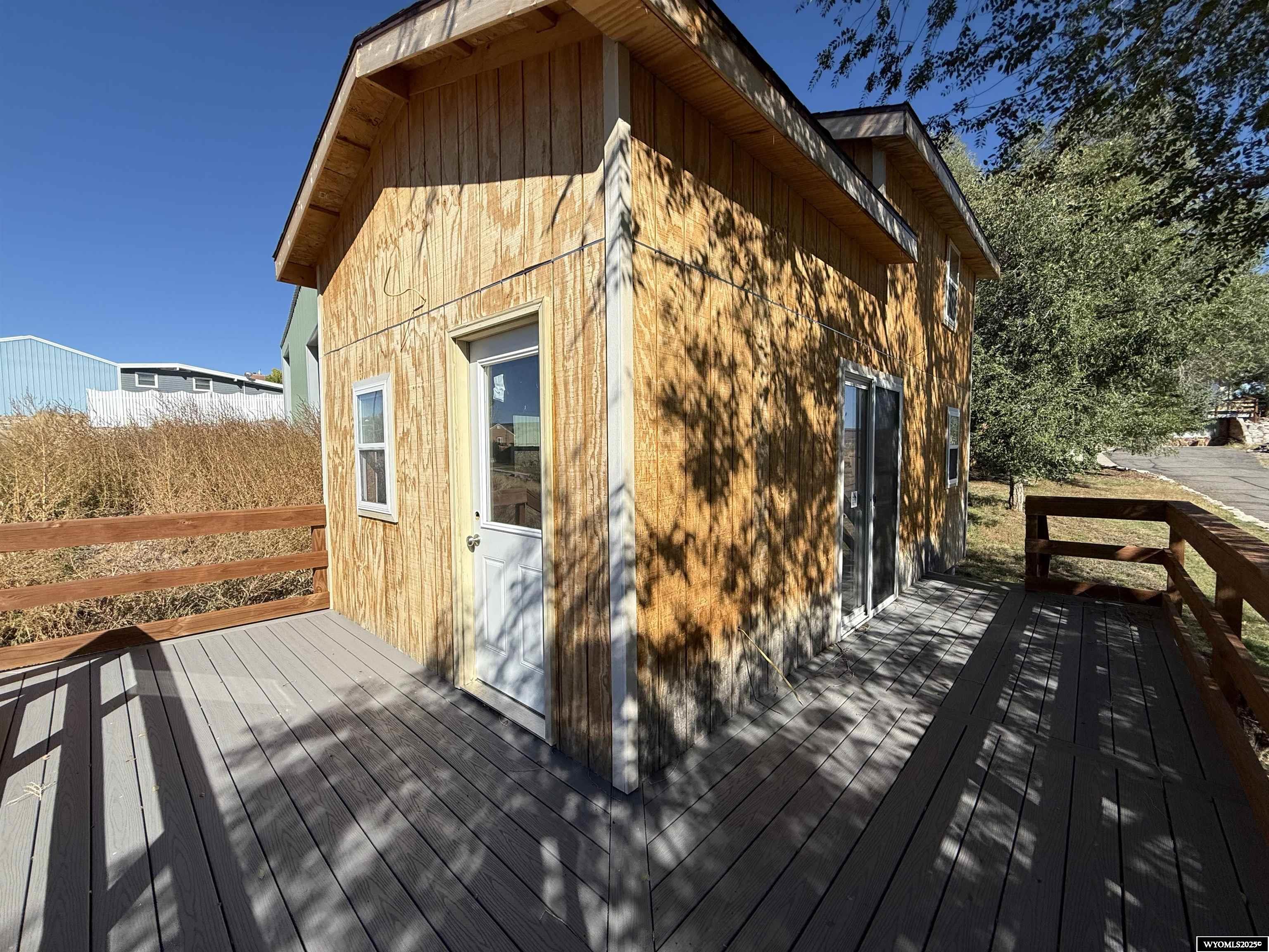 806 Amoretti Street Thermopolis, WY 82443 - Photo 48 of 50