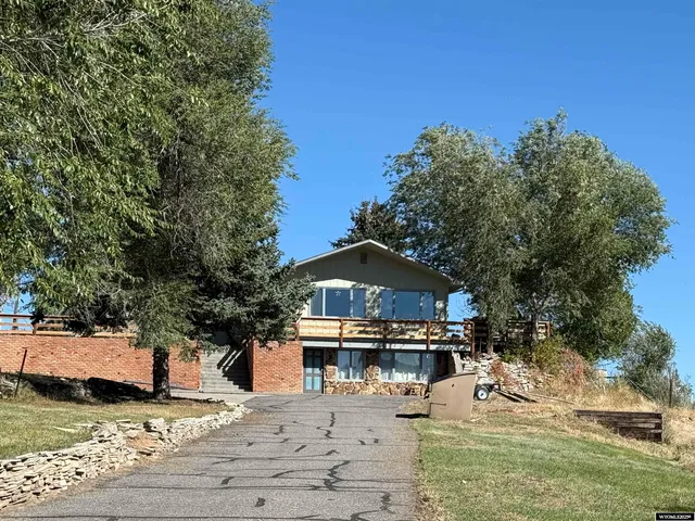 $749,000 | 806 Amoretti Street, Thermopolis, WY 82443