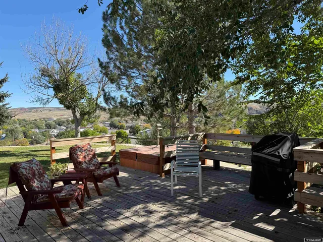 $749,000 | 806 Amoretti Street, Thermopolis, WY 82443