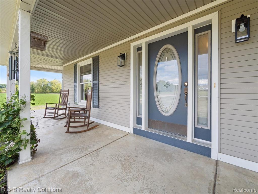 8560 Hough Road Almont, MI 48003 - Photo 7 of 61 Gallery Image 7
