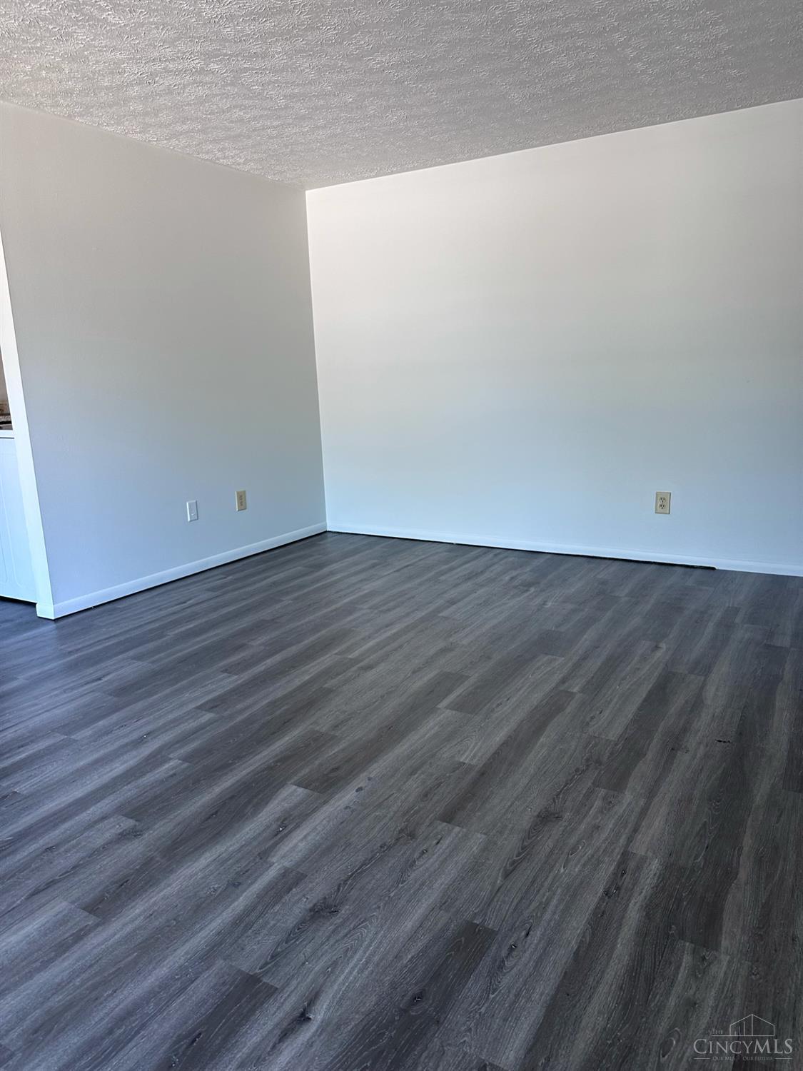 6611 Hearne Road, Unit 101 Cincinnati, OH 45248 - Photo 11 of 16