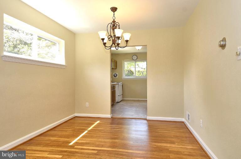 413 Dennis Avenue Silver Spring, MD 20901 - Photo 11 of 30 Dining Room