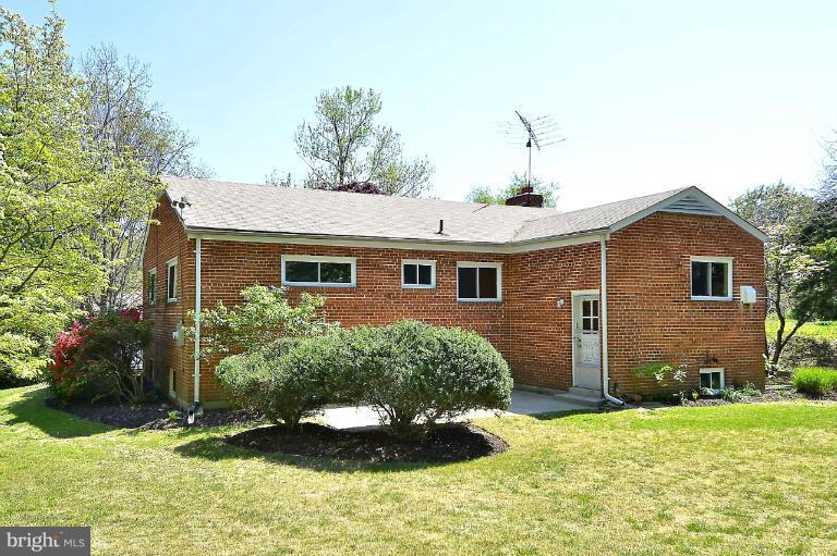 413 Dennis Avenue Silver Spring, MD 20901 - Photo 16 of 30 Exterior (Rear)