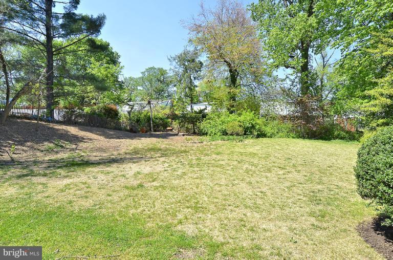 413 Dennis Avenue Silver Spring, MD 20901 - Photo 21 of 30 Exterior (General)