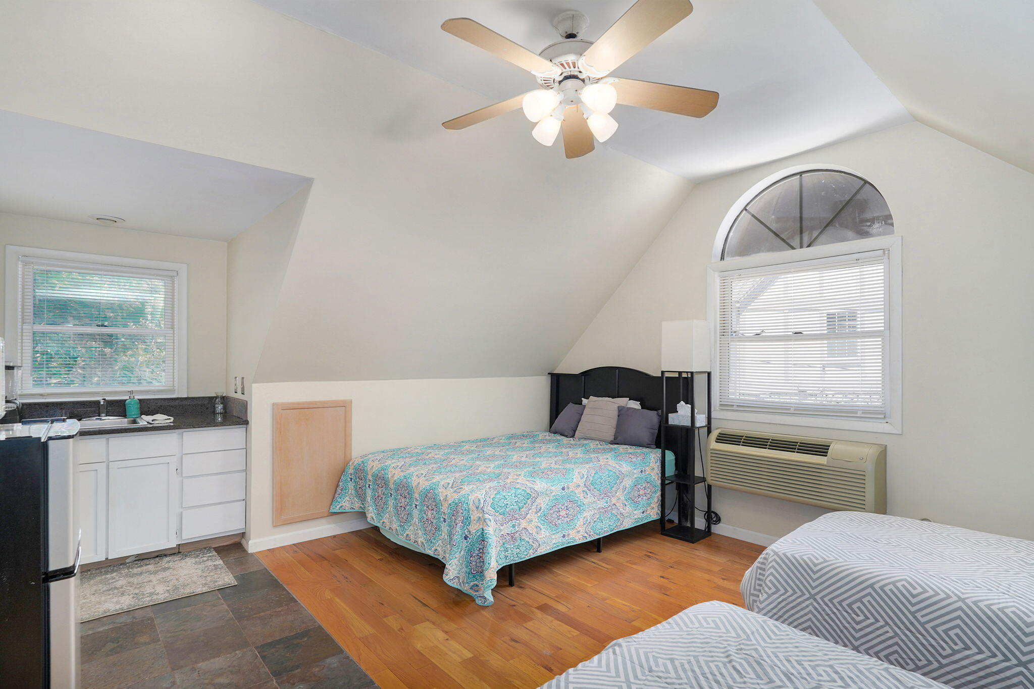 956 East University Street Springfield, MO 65807 - Photo 52 of 76 THE APARTMENT IS 383 SF