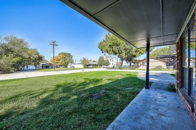 $2,000 | 720 Lakeshore Drive, Little Elm, TX 75068