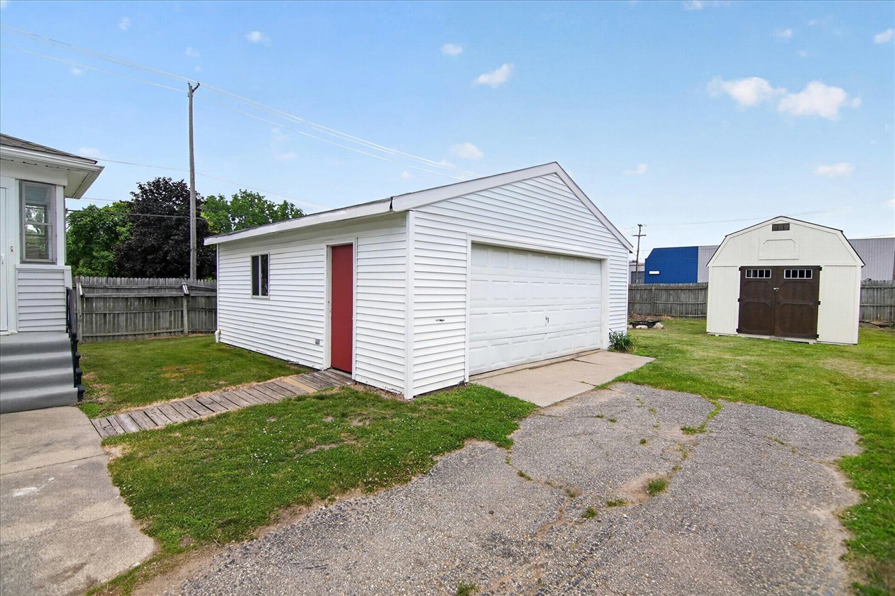237 North Forbes Street Jackson, MI 49202 - Photo 41 of 48