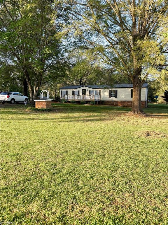 1744 Old Winston Road Pinnacle, NC 27043 - Photo 3 of 39