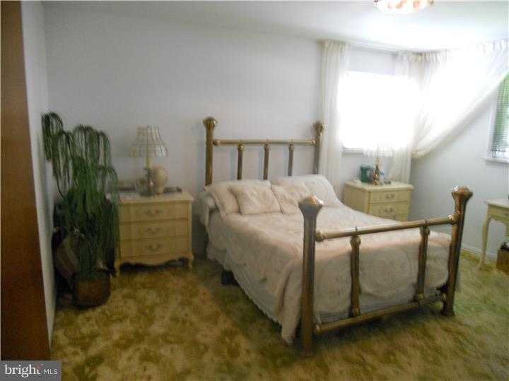 7792 Green Valley Road Wyncote, PA 19095 - Photo 17 of 25 Gallery Image 17
