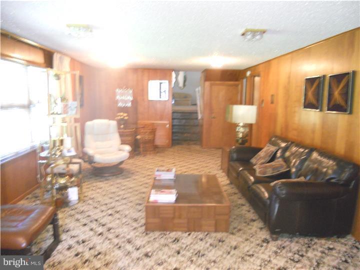 7792 Green Valley Road Wyncote, PA 19095 - Photo 19 of 25 Gallery Image 19
