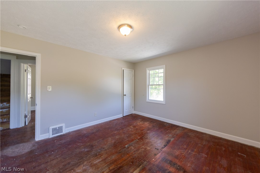 14650 Superior Road Cleveland, OH 44118 - Photo 13 of 50