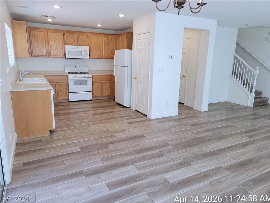 661 Monument Point Street Henderson, NV 89002 - Photo 6 of 37