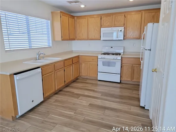 $2,037 | 661 Monument Point Street, Henderson, NV 89002