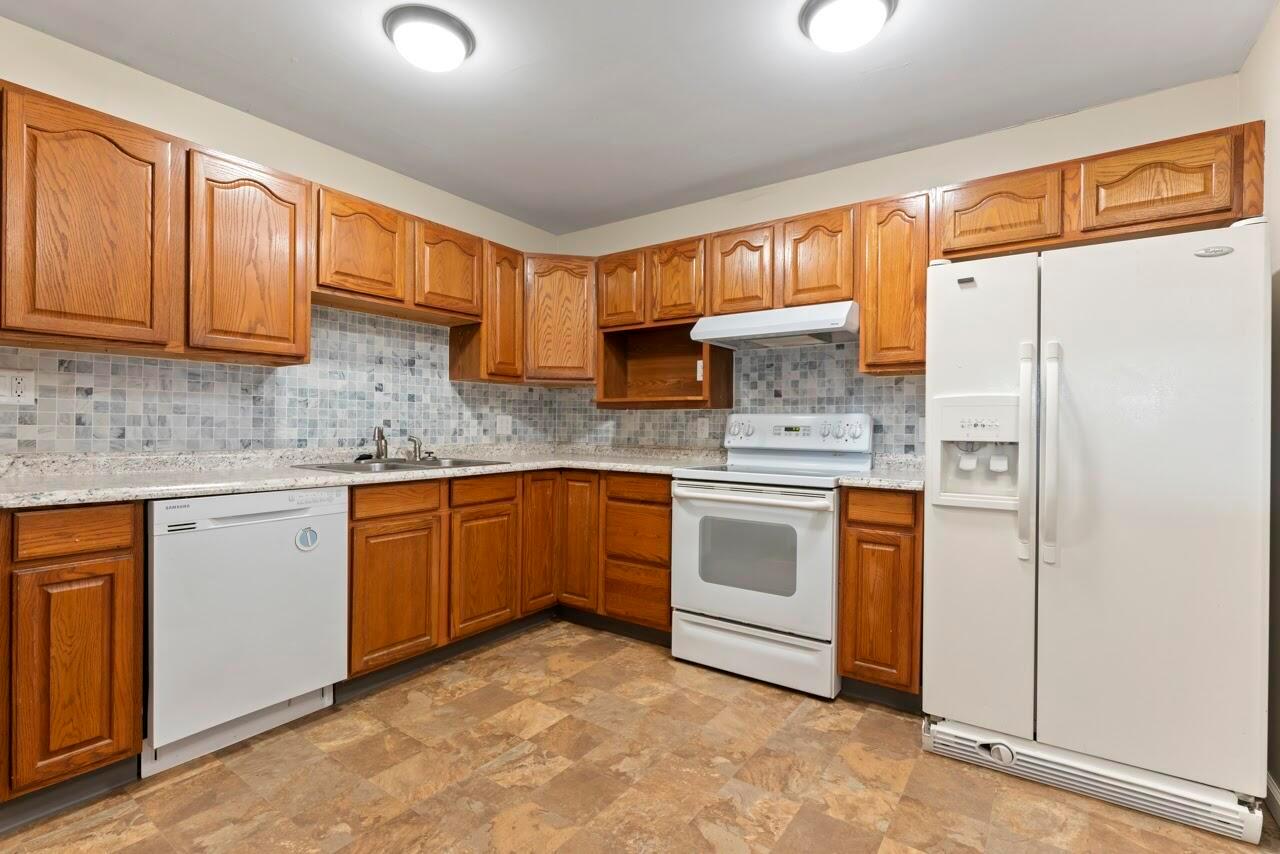 242 Fieldpoint Road Heath, OH 43056 - Photo 14 of 31 242 Fieldpoint Road 022