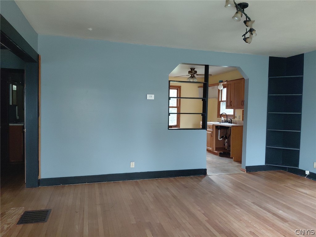1497 County Rte 57 Volney, NY 13069 - Photo 8 of 37 Gallery Image 8