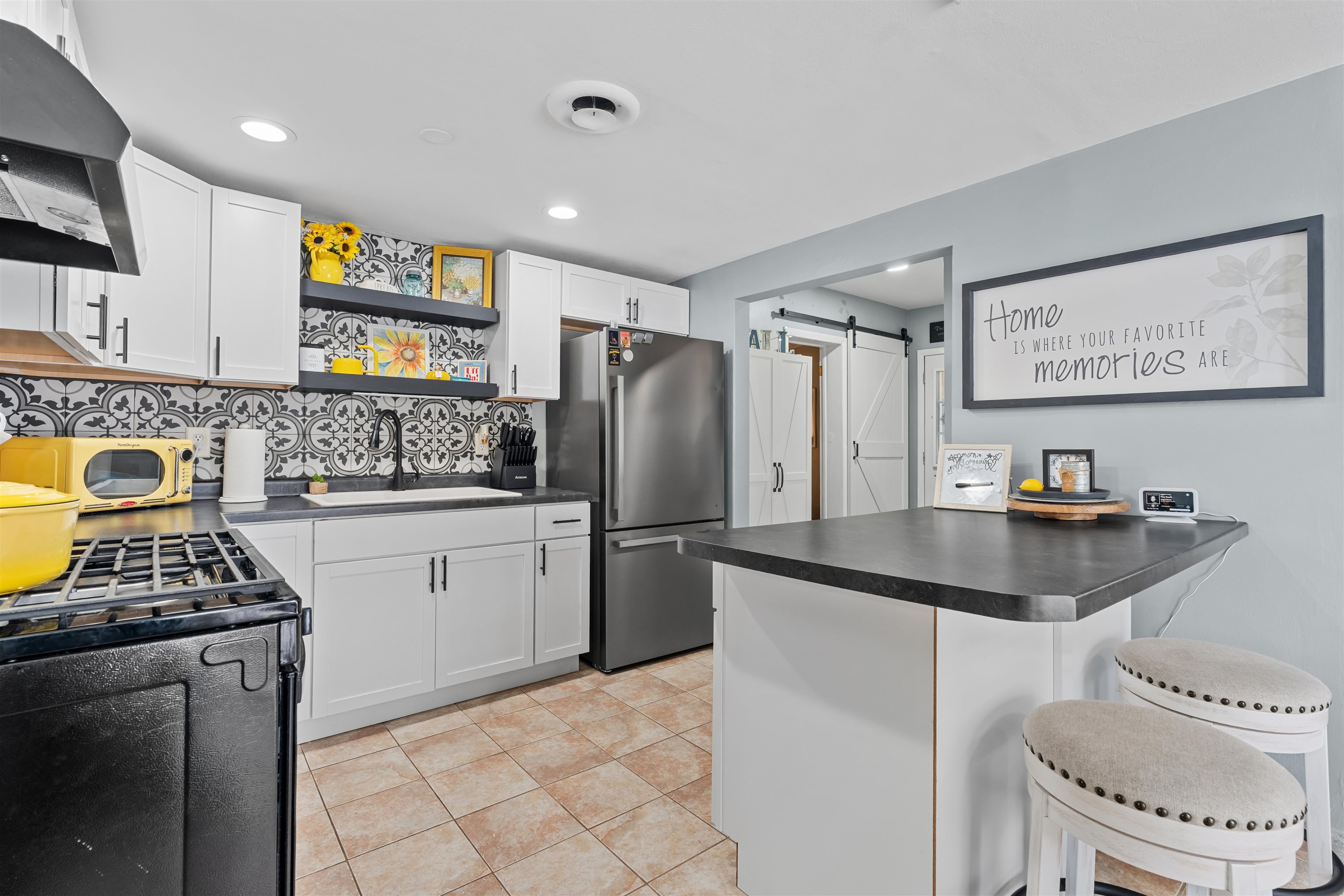 3737 South Mill Road Cherry Valley, IL 61016 - Photo 8 of 34 Gallery Image 8