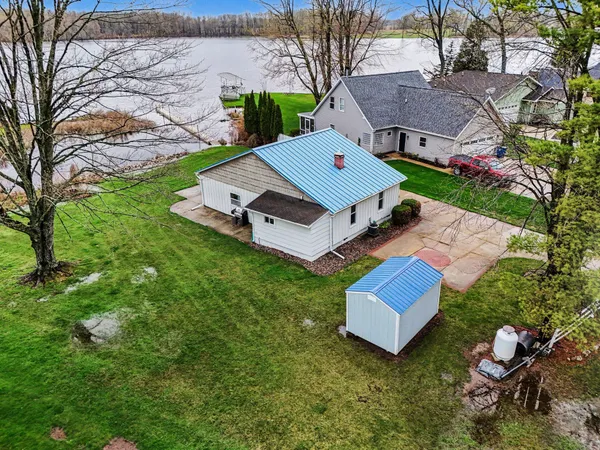 $394,900 | 416 West Russell Drive, Coldwater, MI 49036