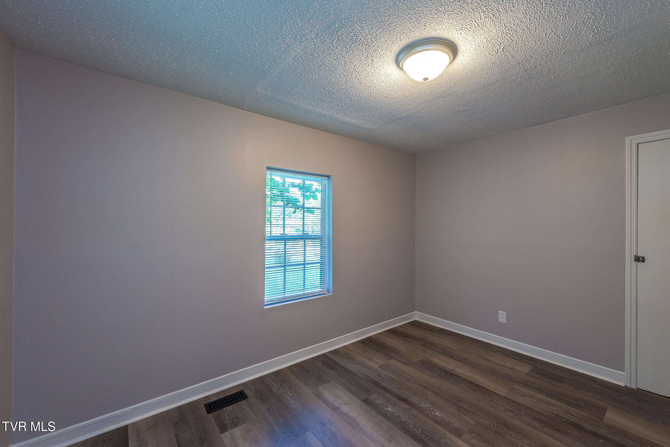 735 Emory Church Road Kingsport, TN 37664 - Photo 15 of 43 bedroom