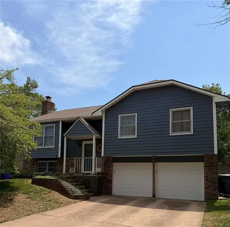 $325,000 | 16305 West 125th Street, Olathe, KS 66062