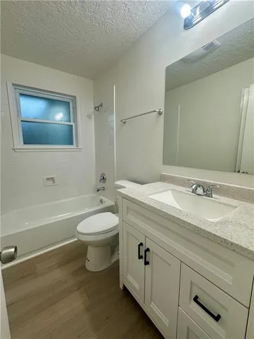 $359,000 | 4908 Alexander Drive, Metairie, LA 70003