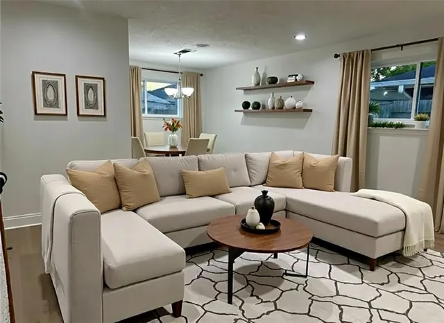 $359,000 | 4908 Alexander Drive, Metairie, LA 70003