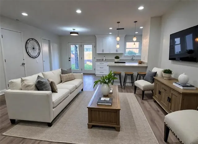 $359,000 | 4908 Alexander Drive, Metairie, LA 70003